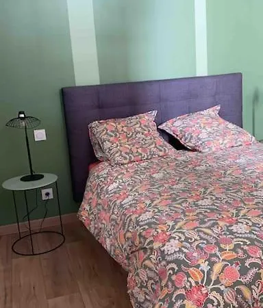 Cosy Hyper Centre, Tres Tranquille Apartment *